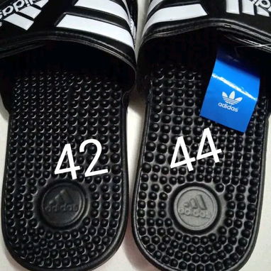 Chancletas y tenis - Img 123173754