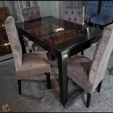 En venta juegos de comedor disponible para el colegio del hogar con maxima calidad y garantía.... - 9/10