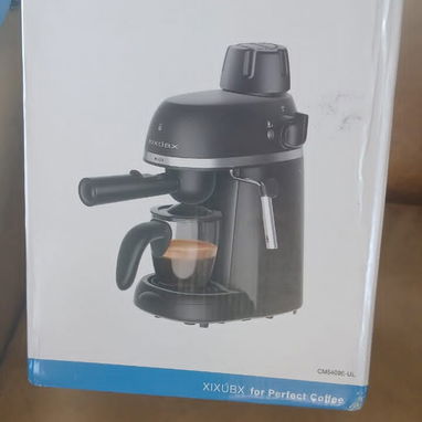 Cafetera Eléctrica de 4 tasas nueva en caja!!! - Img 126614943