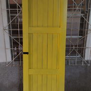 Puerta de madera - Img 56892560