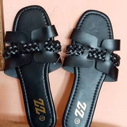 Bellas sandalias y muy cómodas para lucir con cualquier otfit - Img 54608864