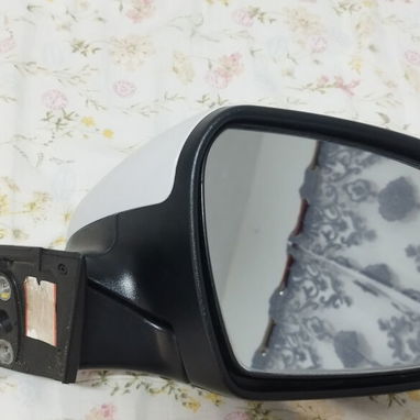 Espejo retrovisor de Kia Forte 2016-2018 del  lado derecho osea del copiloto. Ver fotos. - 5/5