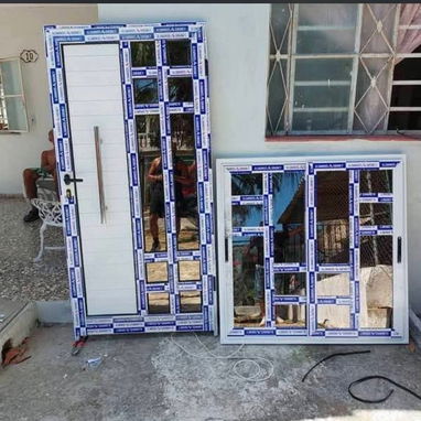Realizamos 🥇todo tipo de trabajo de marquetería🪟 de aluminio y cristal 🎇 ➡️Somos primera mano corre🏃🏽 ➡️Con nosotro - 9/10