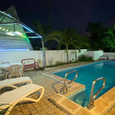 Cod.Z 💎 Renta de Casa para 10 Personas con Piscina y Garaje | Marazul - Img 120312291