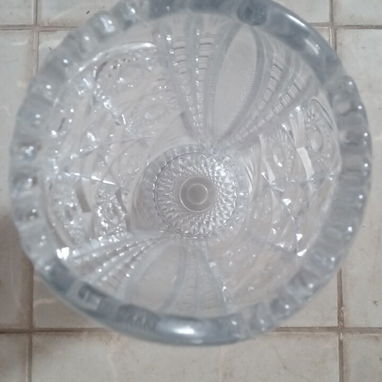 Bucaro de cristal de Bohemia, elegante tallado - Img 122236469