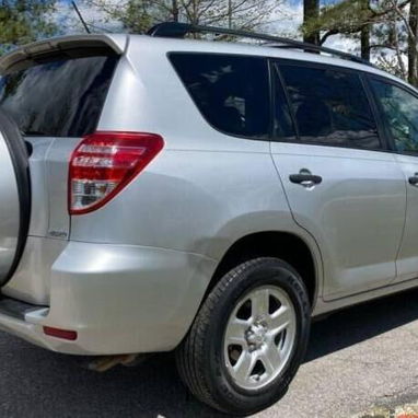 Toyota Rav4 del 2010 ,salón en piel,automático,4x4,en óptimas condiciones,la fiabilidad y el rendimiento - Img 123318610