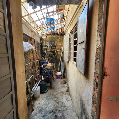 se vende  casa en Regla biplanta independiente  con todo adentro y negócio funcionando incluído de churros y frituras - 7/10