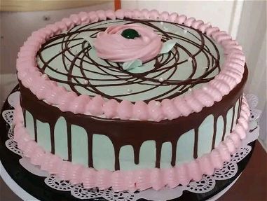 Cakes, minicakes, de crema de chocolate y cakes de nata - Img 68540758