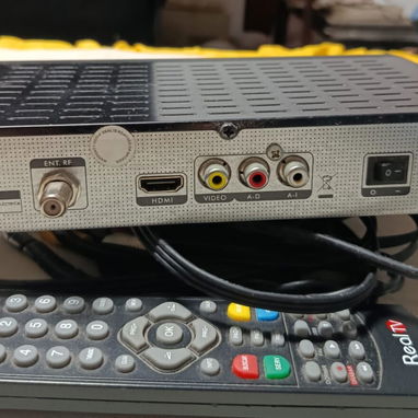 Caja decodificadora digital HD marca Realtv - Img 120597514