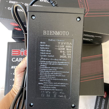 Cargador de moto y Bicimoto. En 38Usd - 2/3