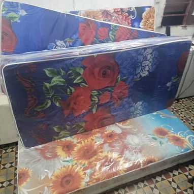 Cama con colchón estampado - Img 121338161