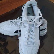 SE VENDE TENIS PUMAS ORIGINALES NUMERO 39 NUEVOS A ESTRENAR 5-290-9544 - Img 57014529