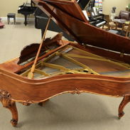 Piano de cola de lujo - Img 55880634