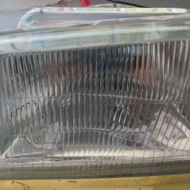 Pareja de pantallas delanteras de Peugeot 205 nuevas a estrenar en su caja por usted. - Img 101880292