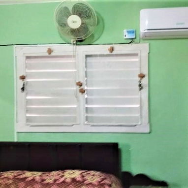 Rento Apartamento en 2do piso en 10 de Octubre, Tiempo indefinido. Precio 250 USD - 4/4
