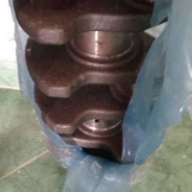 Piezas de Lada todo new sin usar el pago solo en USD https://wa.me/5352944974 Sinfin largo: 150 USD Caja 5ta: 750 USD B - Img 123101106