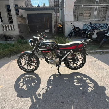 Moto de Gasolina - 6/10