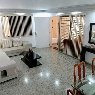 🏠 Apartamento de lujo en el Vedado. Casa con 2 habitaciones y piscina. Garage Disponible. Reservas: +5355284821 - Img 115972283