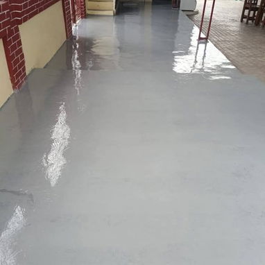 Resina epoxica 10×10 marfil y gris para pisos - Img 120661420