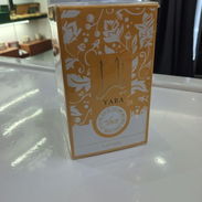 Perfume YARA Tous 100% original - Img 56434833
