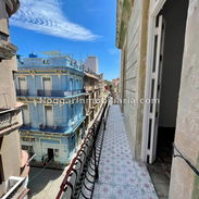 GG-16. Inversión Inteligente en el Centro Histórico! Gran Apartamento de 3 Cuartos, Recién Reparado y Listo para vivir - Img 57950912