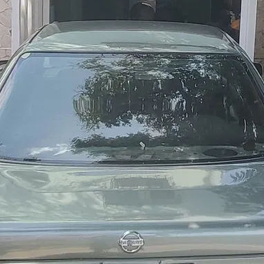Vendo Nissan Sentra B13, 16 valvulas, automático, inyección electrónica de 1999 - Img 122015604