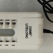 CARGADOR LITELONG ORIGINAL 6 BATERÍAS AA/AAA – LTL-B26 - Img 57703678