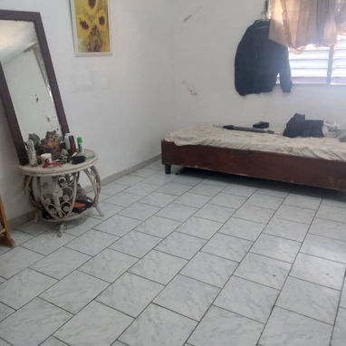 Se vende casa en el reparto militar de la fortuna cerca del puente de calabazar y de la feria de la Guinera - Img 125212778