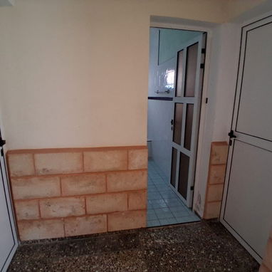 🏠 Se Vende Propiedad Única en el Centro de la ciudad de Matanzas - Img 124862187