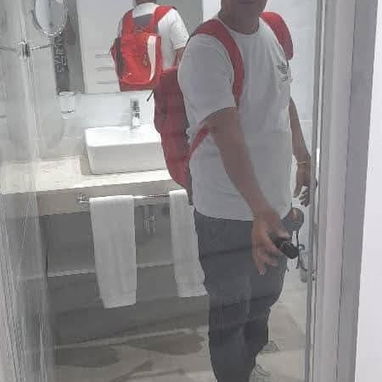 De todo en carpintería y cristal - Img 125973214