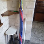 Vendo juego de sombrilla grande de Playa y nevera de 20 litros, como nuevos.Precio 40 USD por todo - Img 56756517