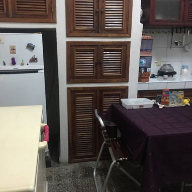 Permuta de apartamento en Vedado con garaje, bajos, 4 cuartos, tres baños, Terraza grande, - 5/5