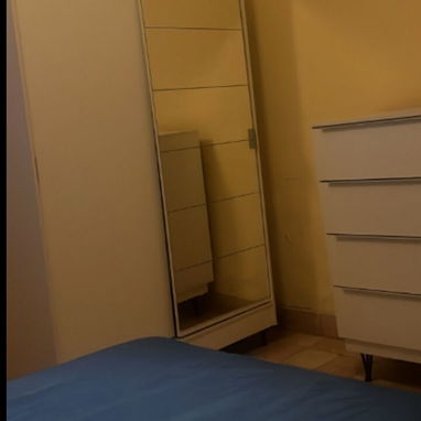 clóset de 2 puertas con espejo y 2 Gavetas corredizas y dé 3 puertas con espejo y 4 Gavetas corredizas importados - 3/5