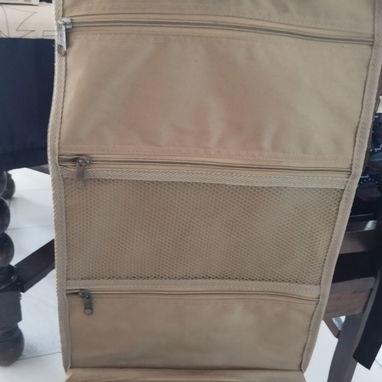 Riñonera de buena calidad y durabilidad, poco uso en buen estado. Varía su precio por tamaño y confección. - 7/8