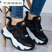 New balance negros 32 - Img 58036430