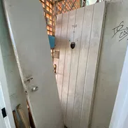 VENDO 4 PUERTAS DE MADERA DE USO 150USD - Img 56059460