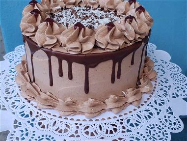 Cakes, minicakes, de crema de chocolate y cakes de nata - Img 68540756