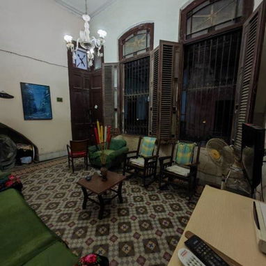 Centro Habana:San Miguel,a una cuadra de la EGREM a 3 Cuadras de Galiano,Casa Colonial,Aprox 100 m2,Puerta Calle,3/4,2Ba - 2/7