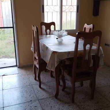 Se venden dos viviendas en Campo Florido, municipio Habana del Este, ubicadas a un kilómetro y medio de la playa de Guan - Img 119298889