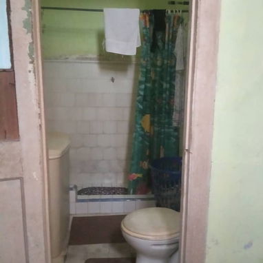 Se vende casa en Santo Suárez - 5/8