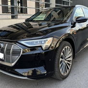 Audi E-Tron 2019  104mil millas  34, 000 usd - Img 57151469
