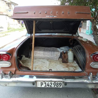 Vendo o hago negocio Pontiac 1958 - Img 113698737