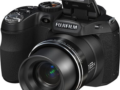 Fujifilm FinePix S2950 - Cámara digital de 14 MP con lente de zoom óptico gran angular Fujinon 18x y LCD de 3 pulgadas - Img main-image
