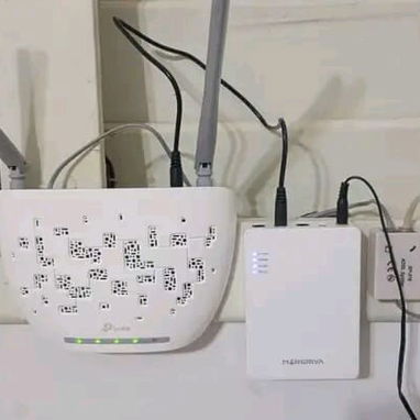 Router, Mini UPS KP1 25 USD, Mini UPS KP3 35 USD, Mini UPS KP4 50 USD - Img 115593798