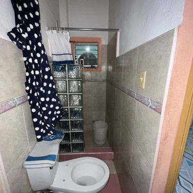 APT en el vedado 2 habitaciones 1 baño - Img 125554688