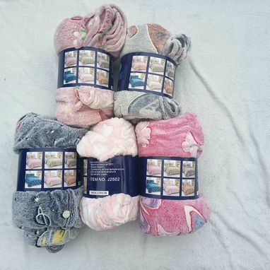 Manta o Frazada LUMINARIAS de Felpa Suave Estampada (cv) - 2/2