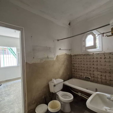 Casa independiente Playa cerca a 7ma y70 3/4 gsrj 80mil 53582376 - Img 120914408