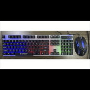 Kit gamer de teclado y Mouse RGB, nuevo a estrenar - Img 45325168