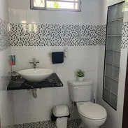 Se vende excelente vivienda lista para llegar y mudarte ¡Esta es tu oportunidad! RIO VERDE BOYEROS BIPLANTA ARRIBA - Img 57422857
