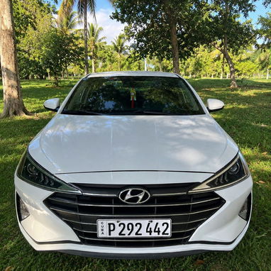 Hyundai Elantra 2019 - 2/8